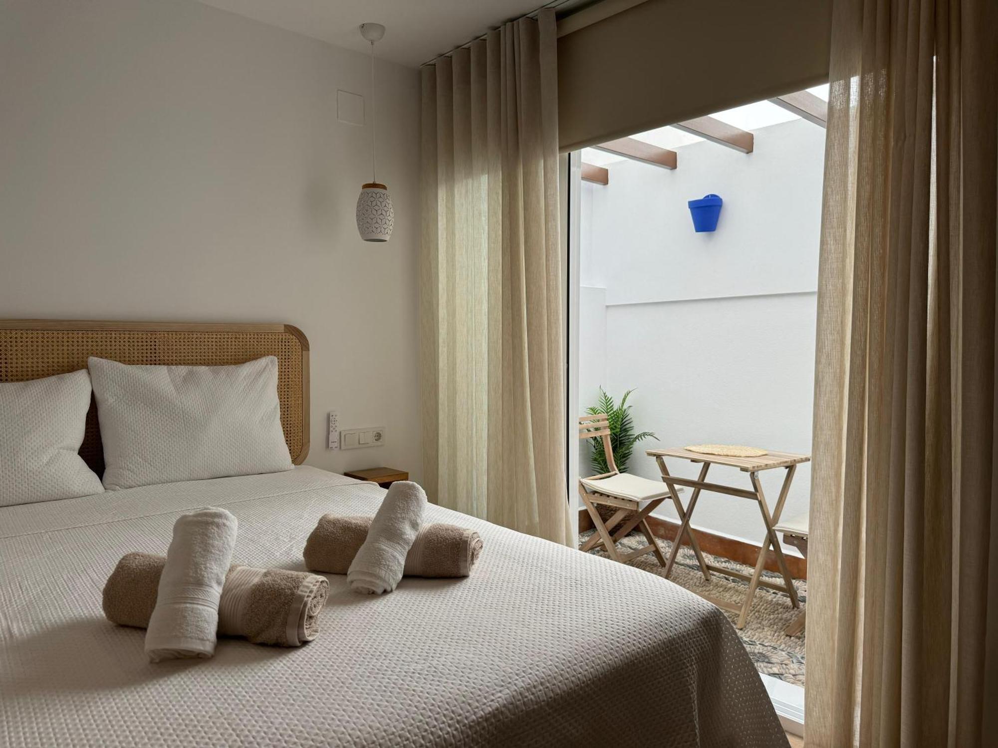 Balcon De Los Patios Con Parking Кордоба Екстериор снимка